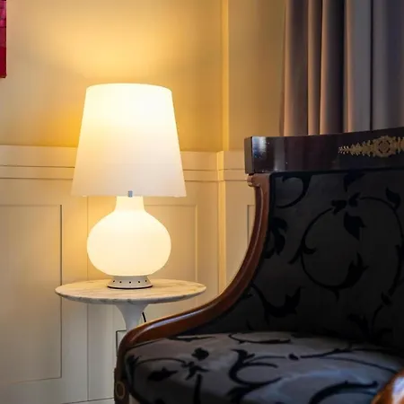 Luxury Penthouse With Rooftop Terrace *